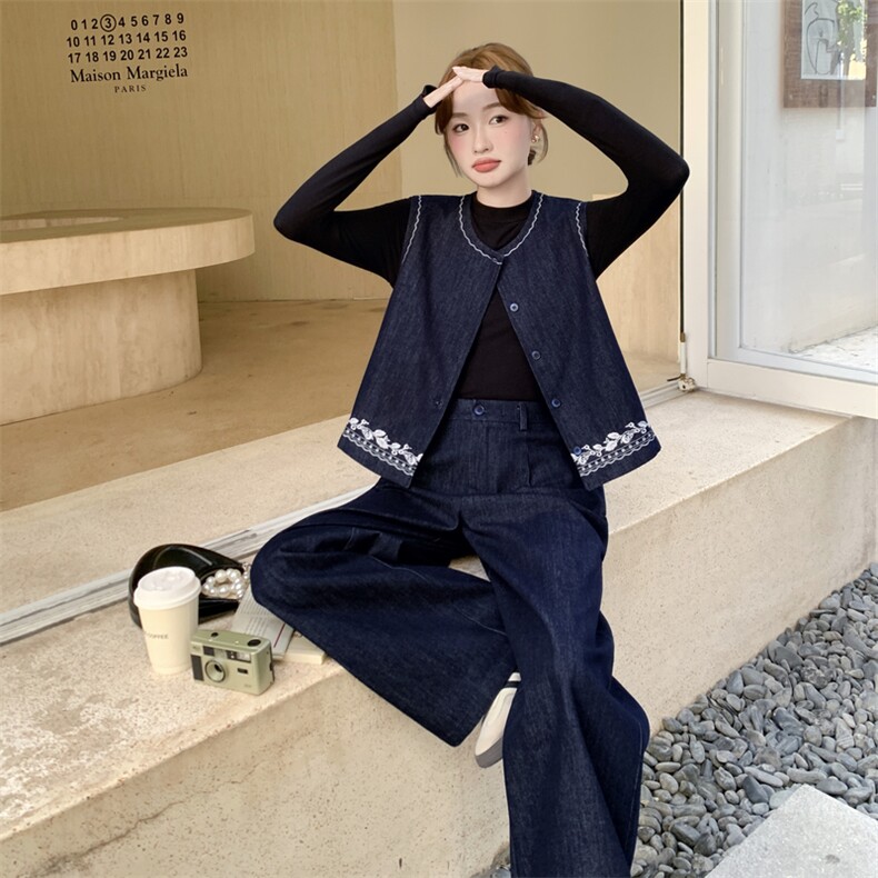 韩系复古牛仔套装女2025秋新款休闲百搭显瘦刺绣马甲阔腿裤两件套,女装套装/套裙,2C028