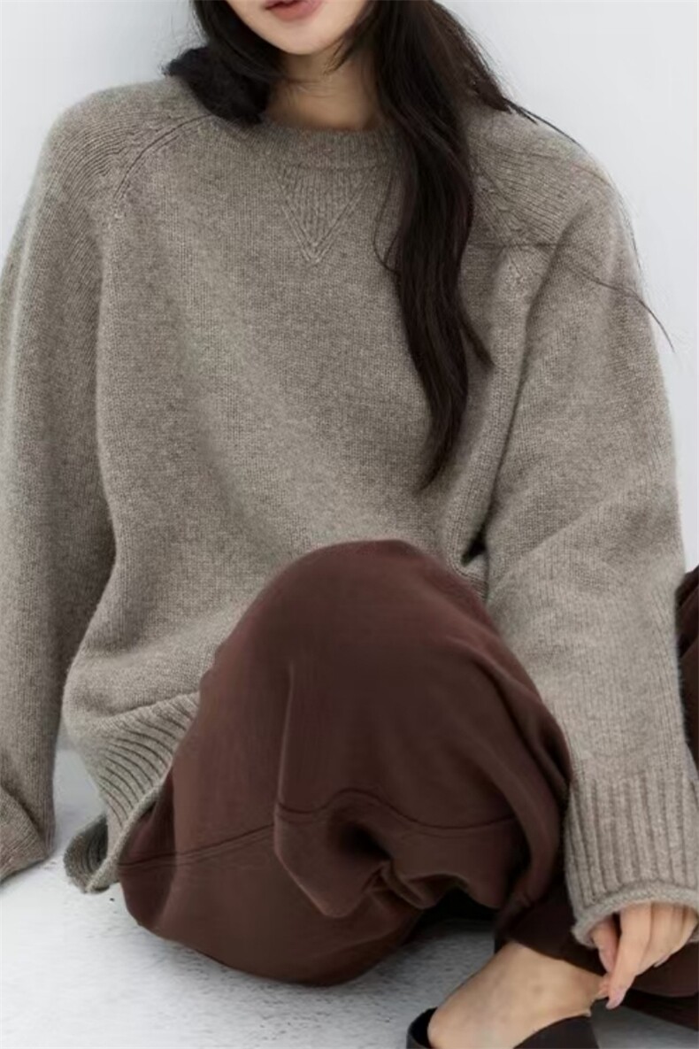 秋冬倒三角卷边袖圆领羊毛衫纯色羊毛,女装羊毛衫,旭驰羊绒