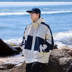 浅卡其