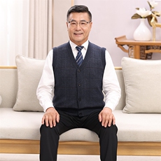 2024年秋季中老年休闲竖格款长袖和马甲男装，男装中老年男装，亚东羊绒制品