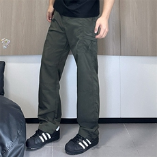 军绿色