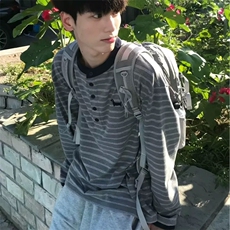 灰色