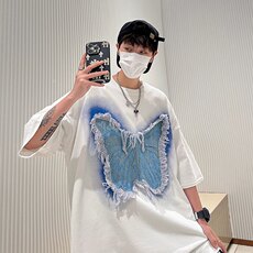 白色