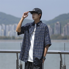 藏青色