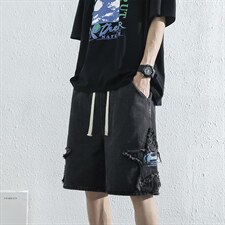 黑色