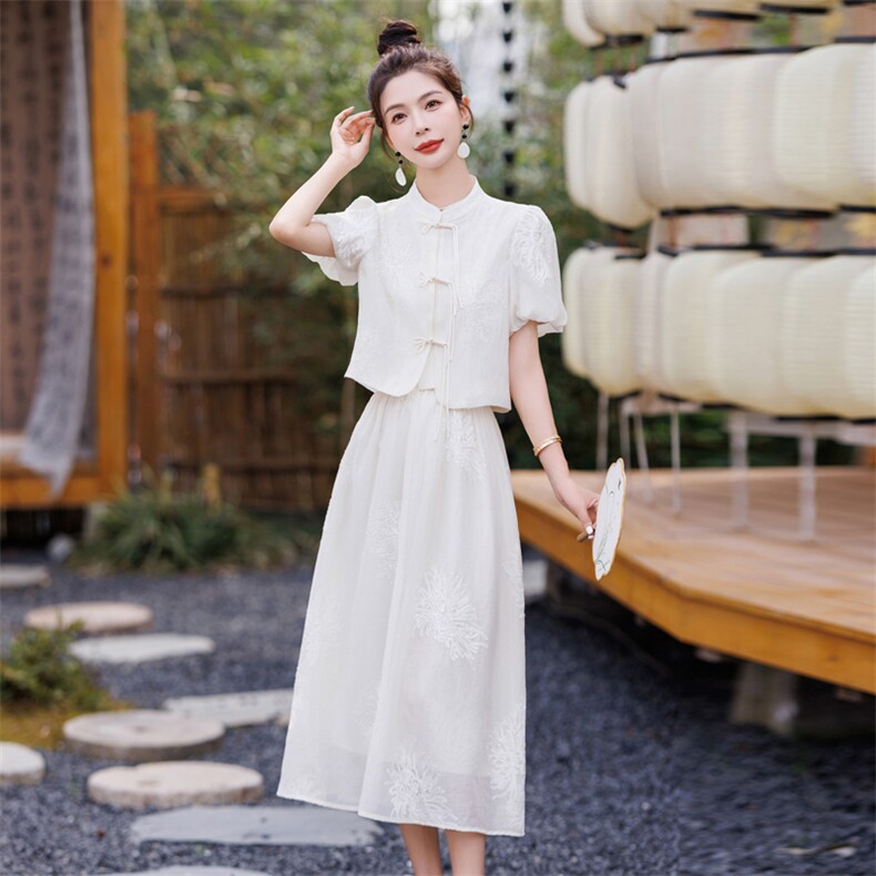温柔绝美白色刺绣套装连衣裙女2024夏季新款盘扣衬衣半身裙两件套,女装套装/套裙,慧尚依恋