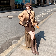 现货！2693款圆领提花料新中式狐狸毛袖短款女式羽绒服，女装羽绒服，衣秀之家