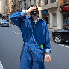 蓝色