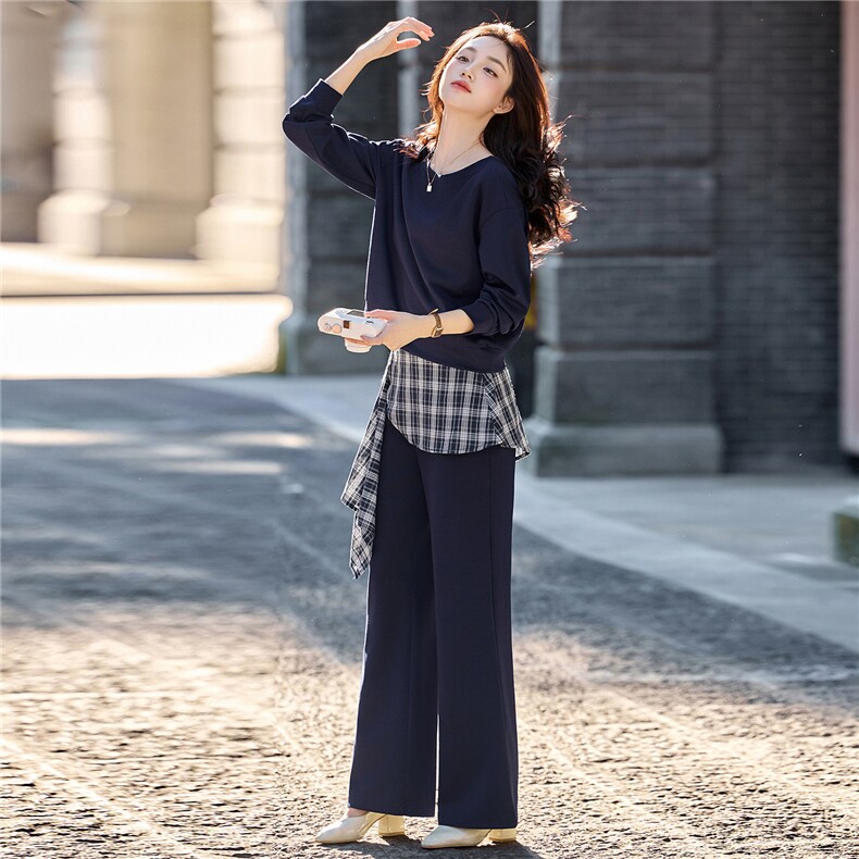 现货新款2025年秋季圆领时尚拼格子微喇叭裤套装两件套,女装套装/套裙,蓝诺裳