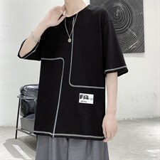 黑色