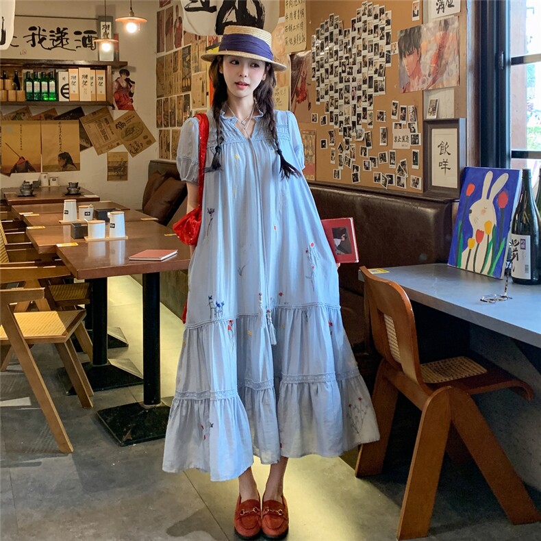 蓝色碎花刺绣连衣裙女2025年夏季新款法式休闲显瘦温柔风气质长裙,女装连衣裙,2C372