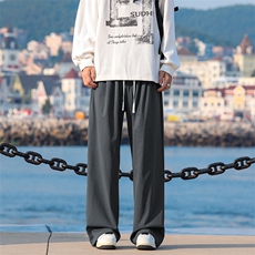 深灰色