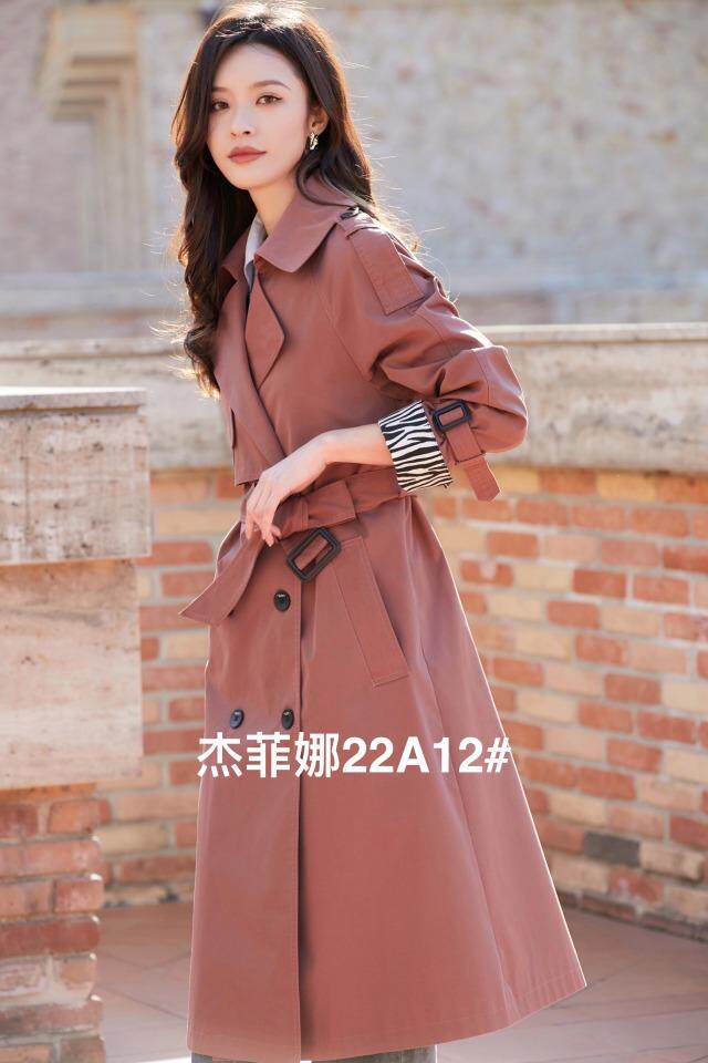 现货供应，拿货必补，欢迎朋友们光临杰菲娜风衣专家，女装风衣，杰菲娜(6F)