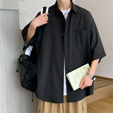 黑色