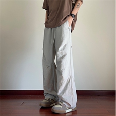 灰色