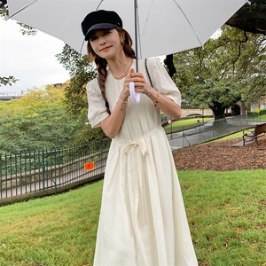韩版简约气质长裙女夏季新款法式温柔风系带收腰连衣裙图片