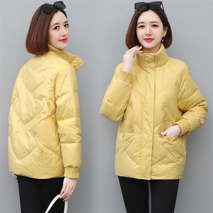 羽绒服女冬季2025新款中年妈妈时尚洋气轻薄保暖立领90白鸭绒外套图片