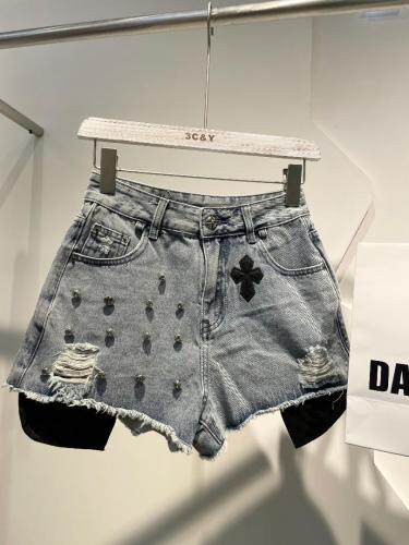 欧洲货～潮牌打钉牛仔短裤，女装，LOVELS