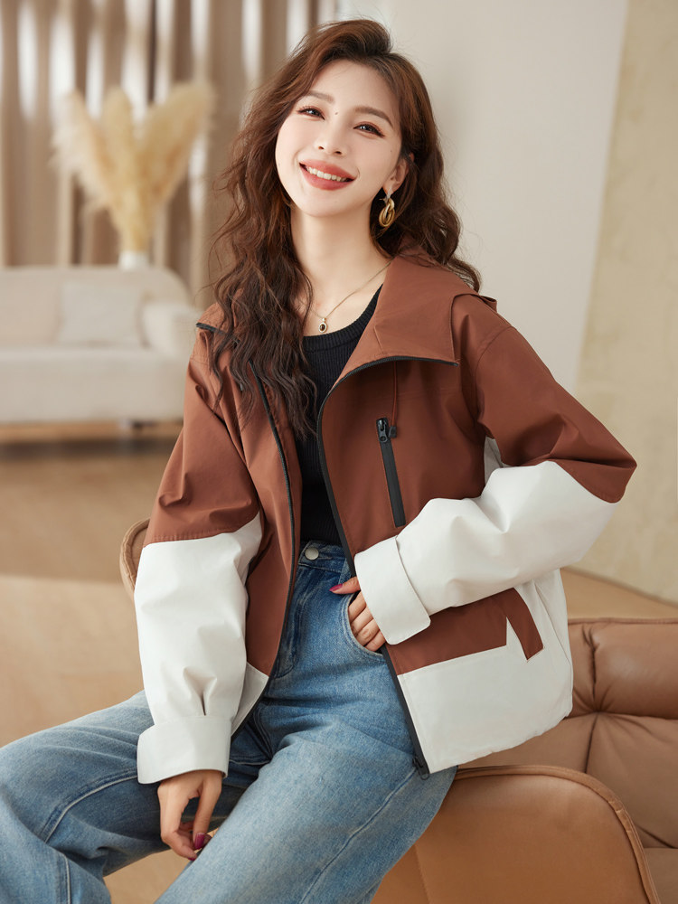 今年流行羽绒服女2025冬季新款立领短款连帽冲锋衣保暖运动外套潮,女装羽绒服,梦懿尔