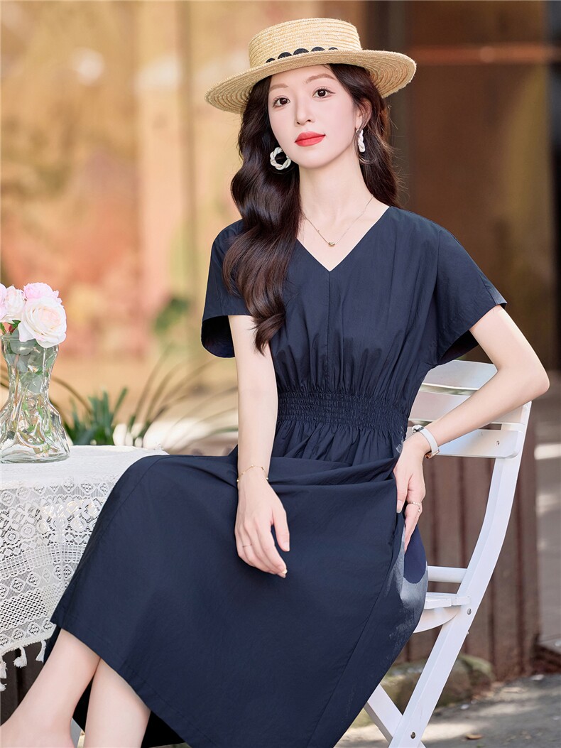 5113时尚气质V领收腰连衣裙,女装连衣裙,倪叶myz