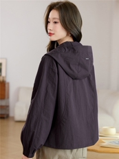 2025年冬季时尚潮流中长款休闲加绒加厚派克服，女装派克服，独衣靓