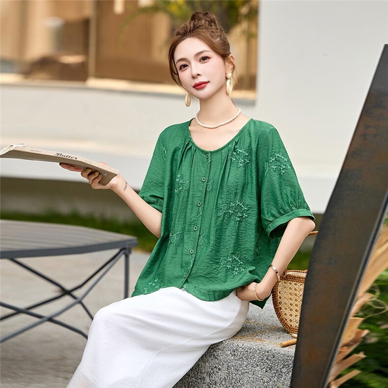 现货！2025夏季新款刺绣套装女时尚休闲气质宽松两件套套装,女装套装/套裙,魅影