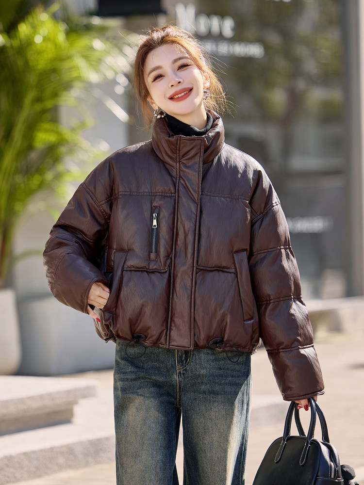 时尚短款PU皮立领羽绒服女2026冬季新款休闲保暖白鸭绒面包服外套,女装羽绒服,意芙