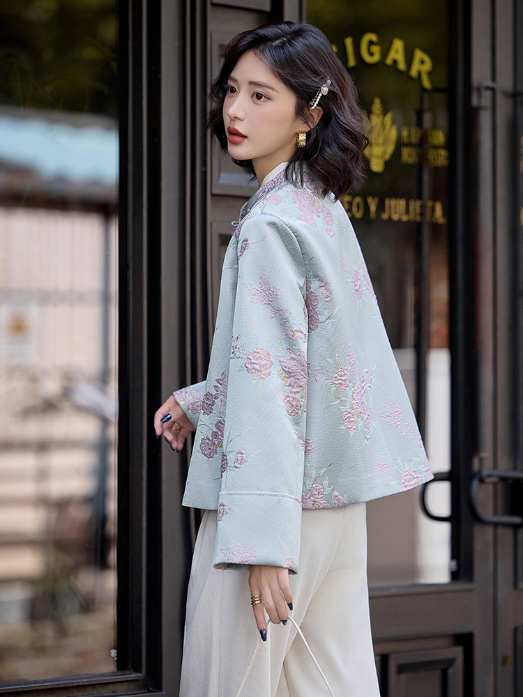 水衣源2797A款新中式提花料立体花小立领羽绒服女气质保暖外套,女装羽绒服,水衣源