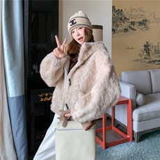 新款2025冬季新款韩系连帽皮毛一体外套D9663-P185-K278，女装皮草，2C057