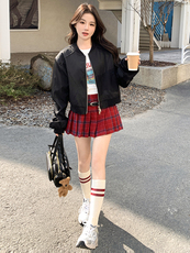 时尚黑色短款外套拼接袖片抽皱设计显瘦百搭潮流女装，女装短外套，鑫慧