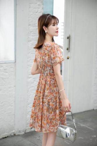 现货供应：雪纺真丝连衣裙M一XXL，女装连衣裙，拉思维加丝