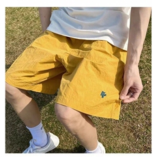 黄色