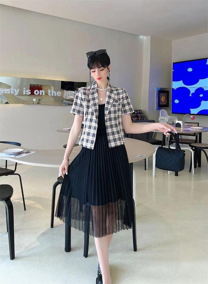 [现货]两件套连衣裙，两色、三个尺码，女装连衣裙，依柏璐(1F)