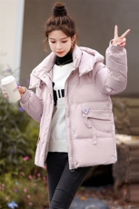 2023年冬季新款羽绒服连帽休闲时尚加厚舒适保暖羽绒服女，女装羽绒服，奕薇雅