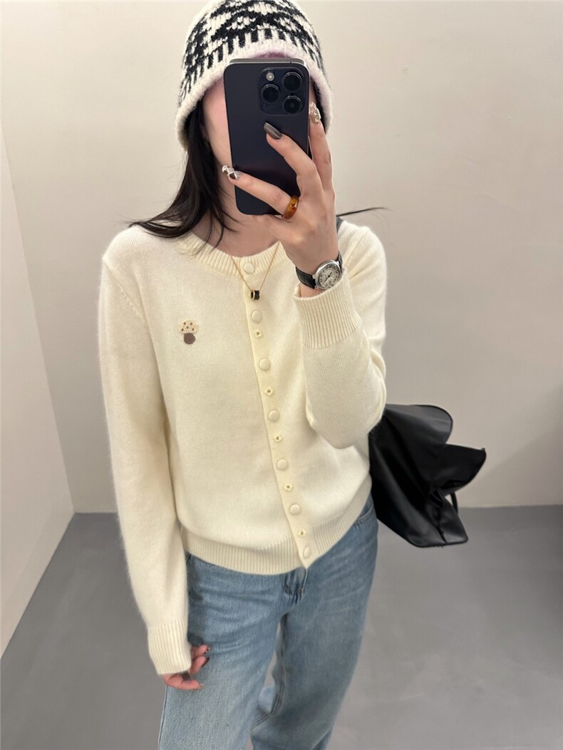 2025秋冬百搭时尚简约加厚浣熊绒材质针织衫,针织衫/毛衣,暖娇绒