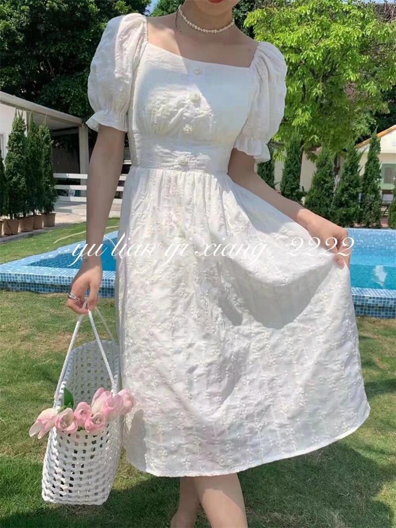 夏季刺绣连衣裙，女装连衣裙，雨恋依香(1F)