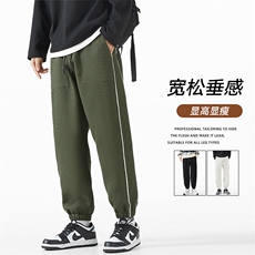 军绿色
