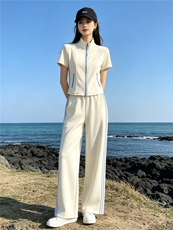 港风炸街休闲运动套装女夏洋气显瘦修身立领短袖上衣阔腿裤两件套，女装套装/套裙，江南