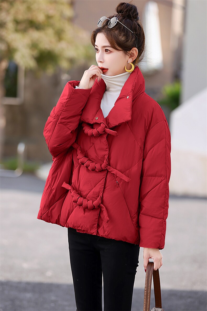 2024现货新款90白鸭绒复古潮扭结盘扣短款羽绒服,女装羽绒服,魅家