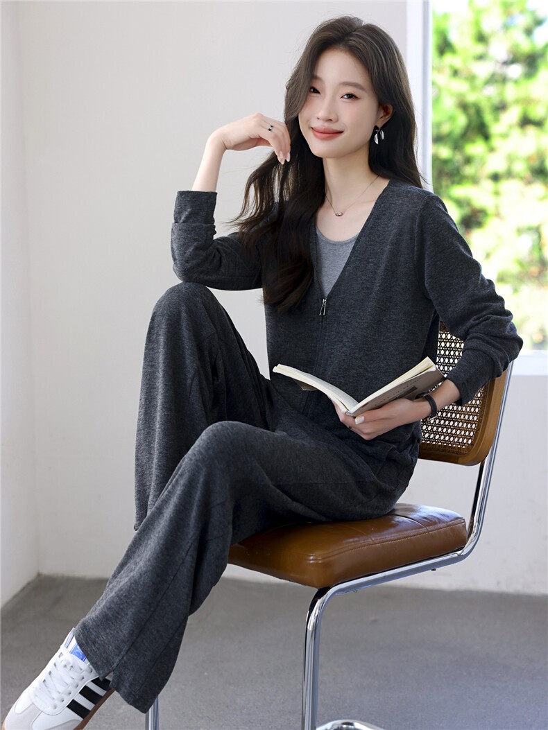 2025年秋时尚假两件套头撞色圆领休闲套装,女装套装/套裙,依恋蒂丝