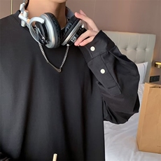 黑色