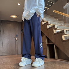 藏青色