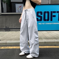 灰色