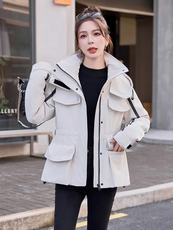收腰显瘦工装风羽绒服女2024新款冬季小个子气质白鸭绒派克服外套，女装羽绒服，意芙