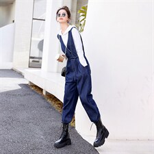 时尚显瘦牛仔背带连体裤女宽松高腰减龄休闲长裤百搭学生工装裤，女装连体裤，秋水欣儿