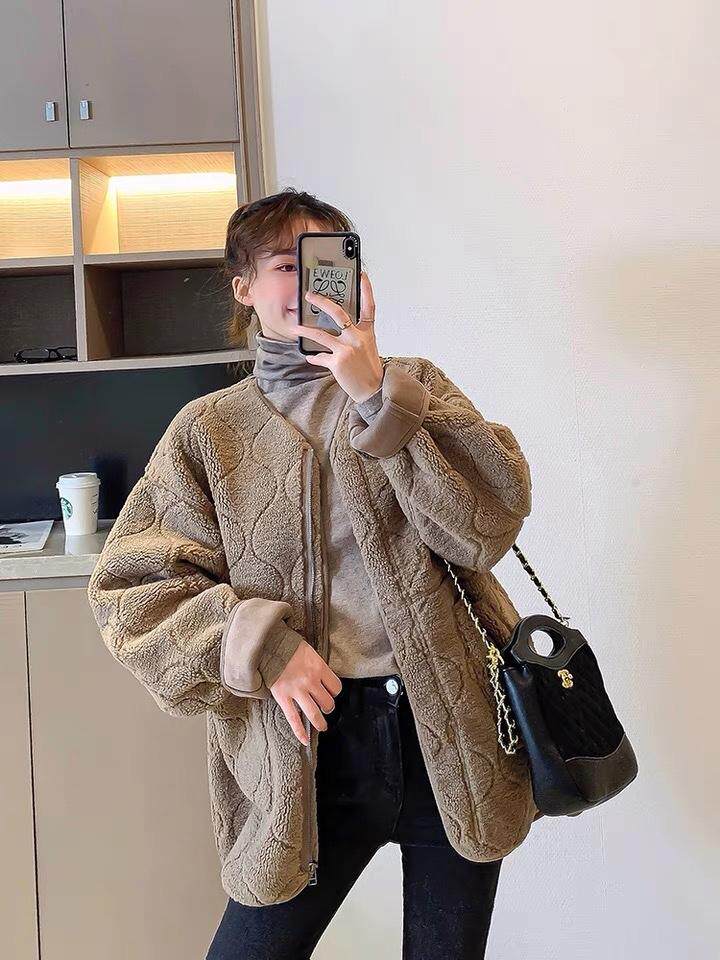 新款压花皮毛一体外套，其它，Fairy mall