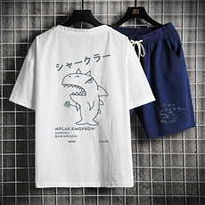 宝蓝色