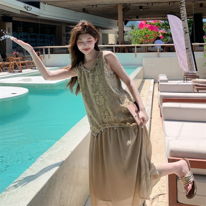 少女风亮片无袖背心咖色连衣裙女夏2025新款独特漂亮减龄爆款长裙,女装连衣裙,2C057