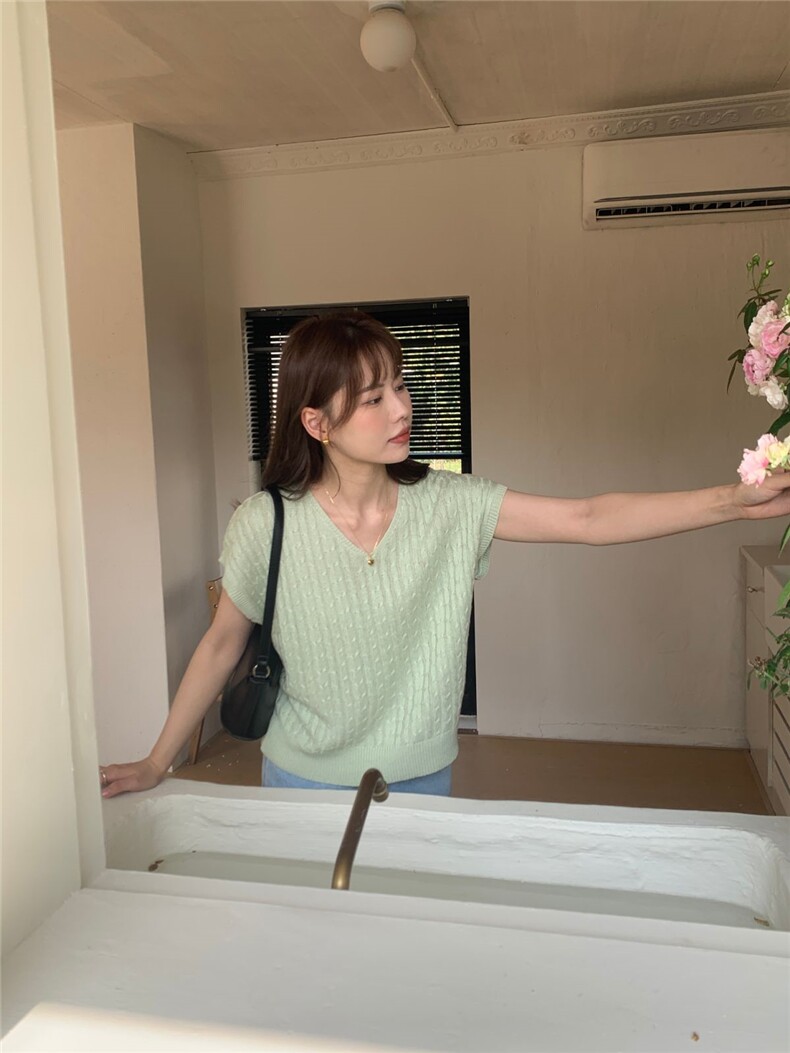 夏季新款短袖t恤女薄款圆领针织宽松百搭半袖上衣,女装T恤,斯尔特羊绒