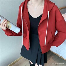 【现货】短款卫衣外套，女装卫衣/绒衫，芷炫